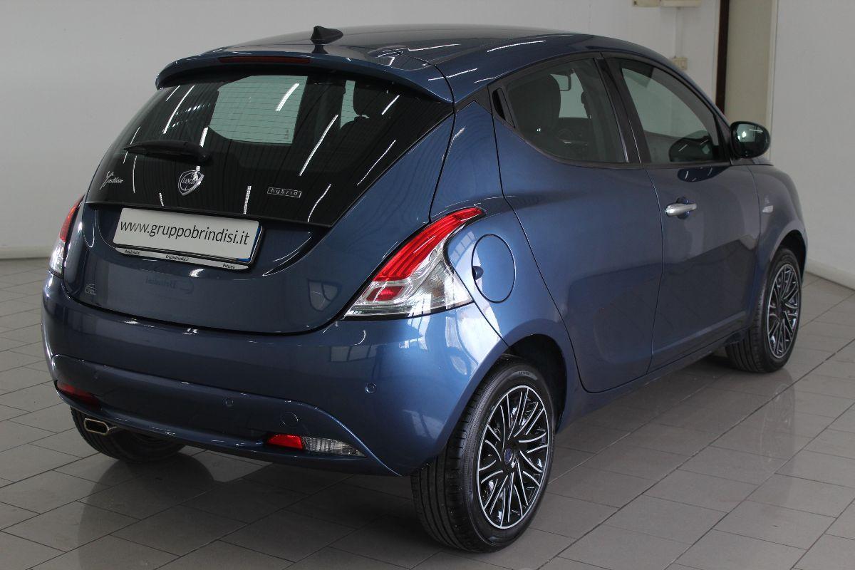 LANCIA - Ypsilon - 1.0 FireFly 5p.S&S Hybryd Gold