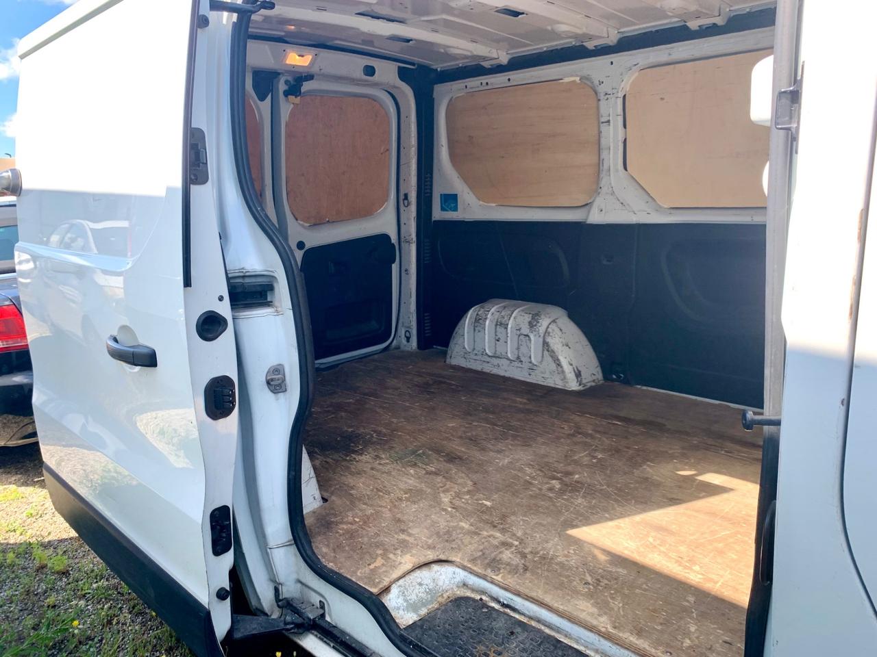 NISSAN NV300 Diesel 1.6 dCi 120CV PC-TN Van