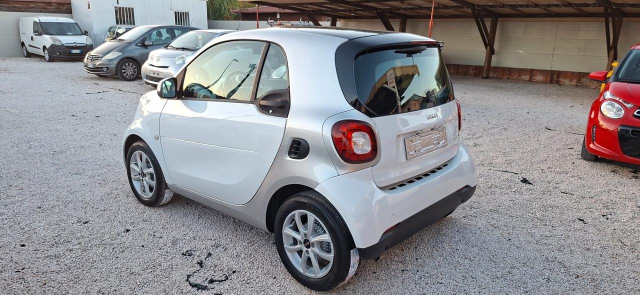 Smart ForTwo 70 1.0 Passion GARANZIA 12 MESI