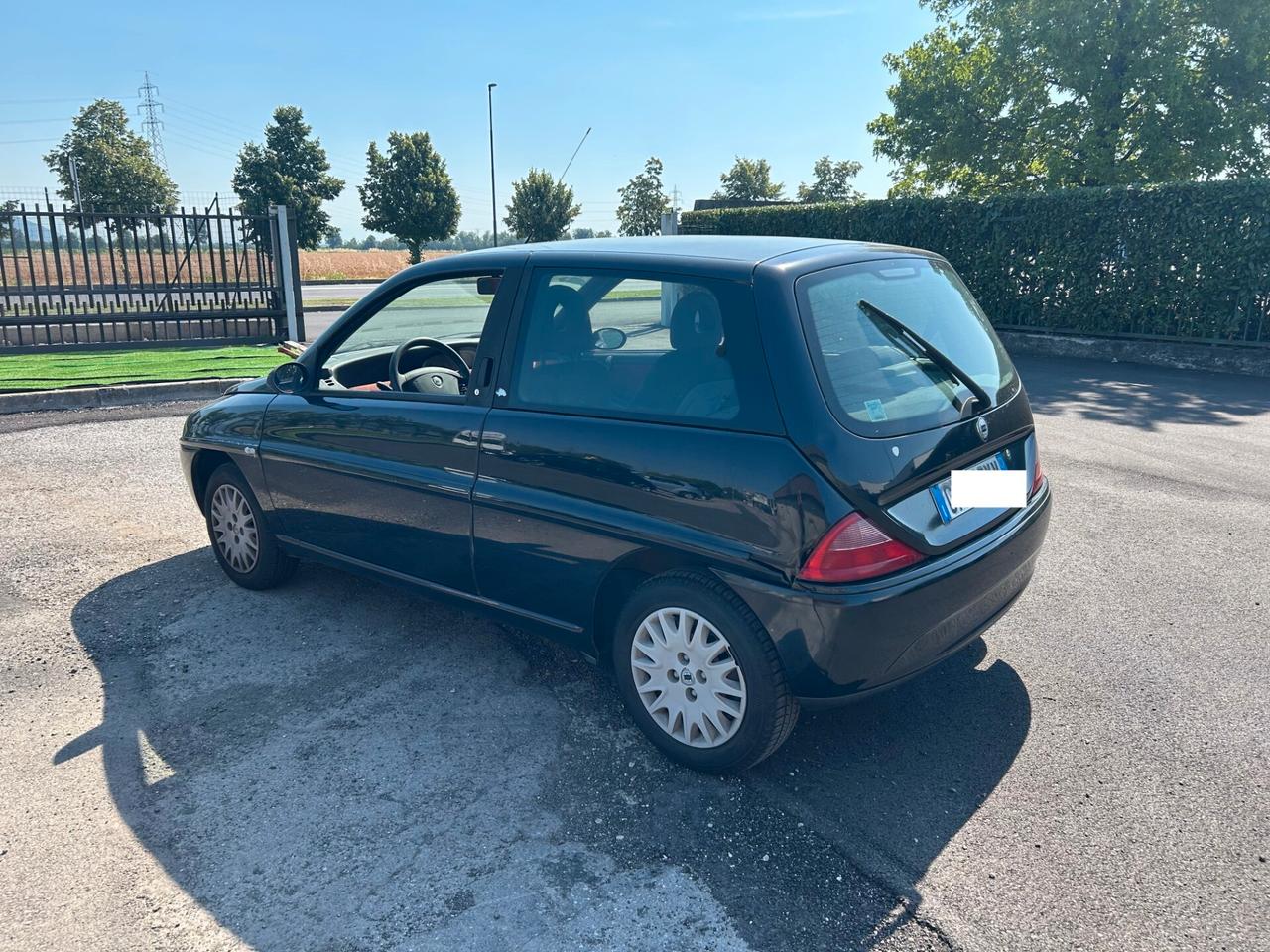 Lancia Y 1.2i cat Elefantino Blu
