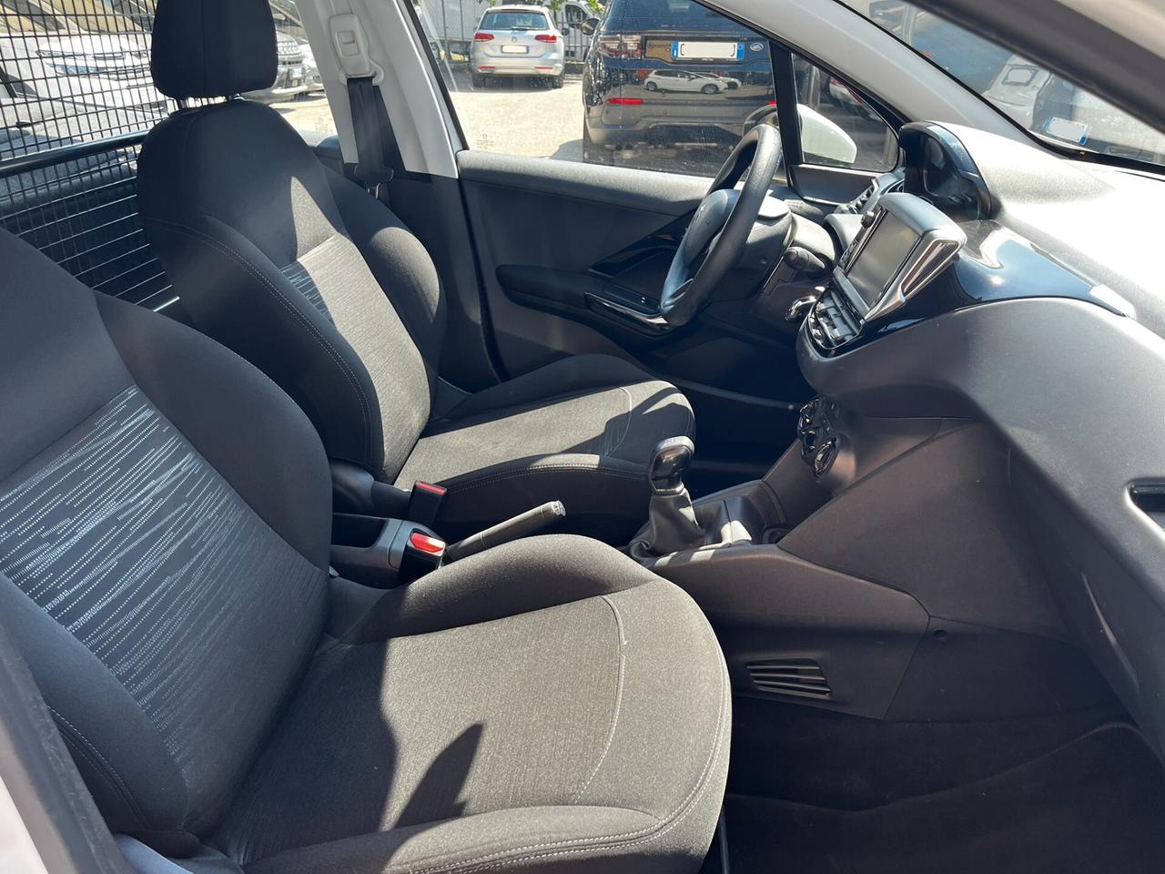 Peugeot 208 BlueHDi 75 5 porte Active Autocarro