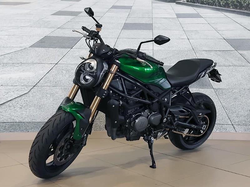Benelli 752 S