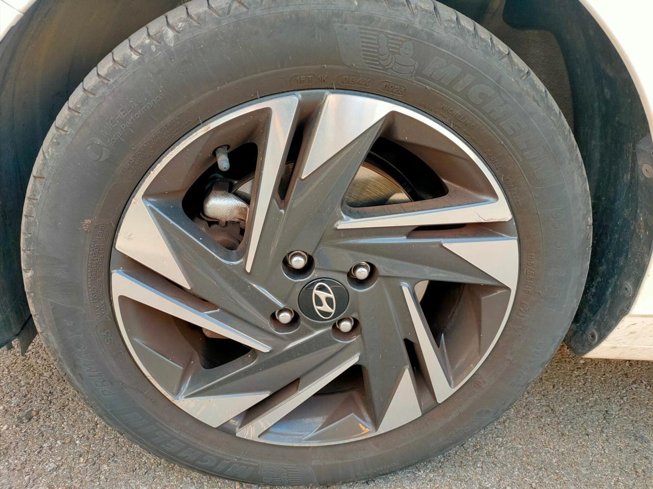 Hyundai i20 1.0 T-GDI 48V iMT Connectline