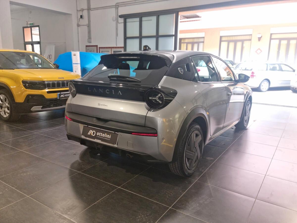 Lancia Ypsilon 1.2 Hybrid AUTOMATICA AZIENDALE