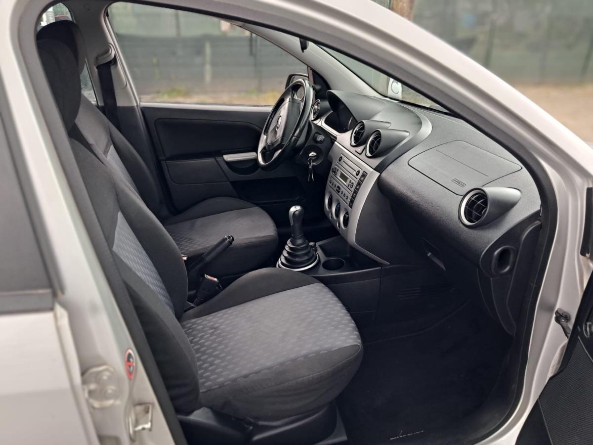 FORD - Fiesta - 1.2i 16V 5 porte Ambiente