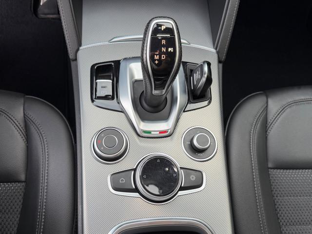 ALFA ROMEO Stelvio 190CV Q4 SPRINT+F1+19Y+PINZEGIALLE+VSCURI