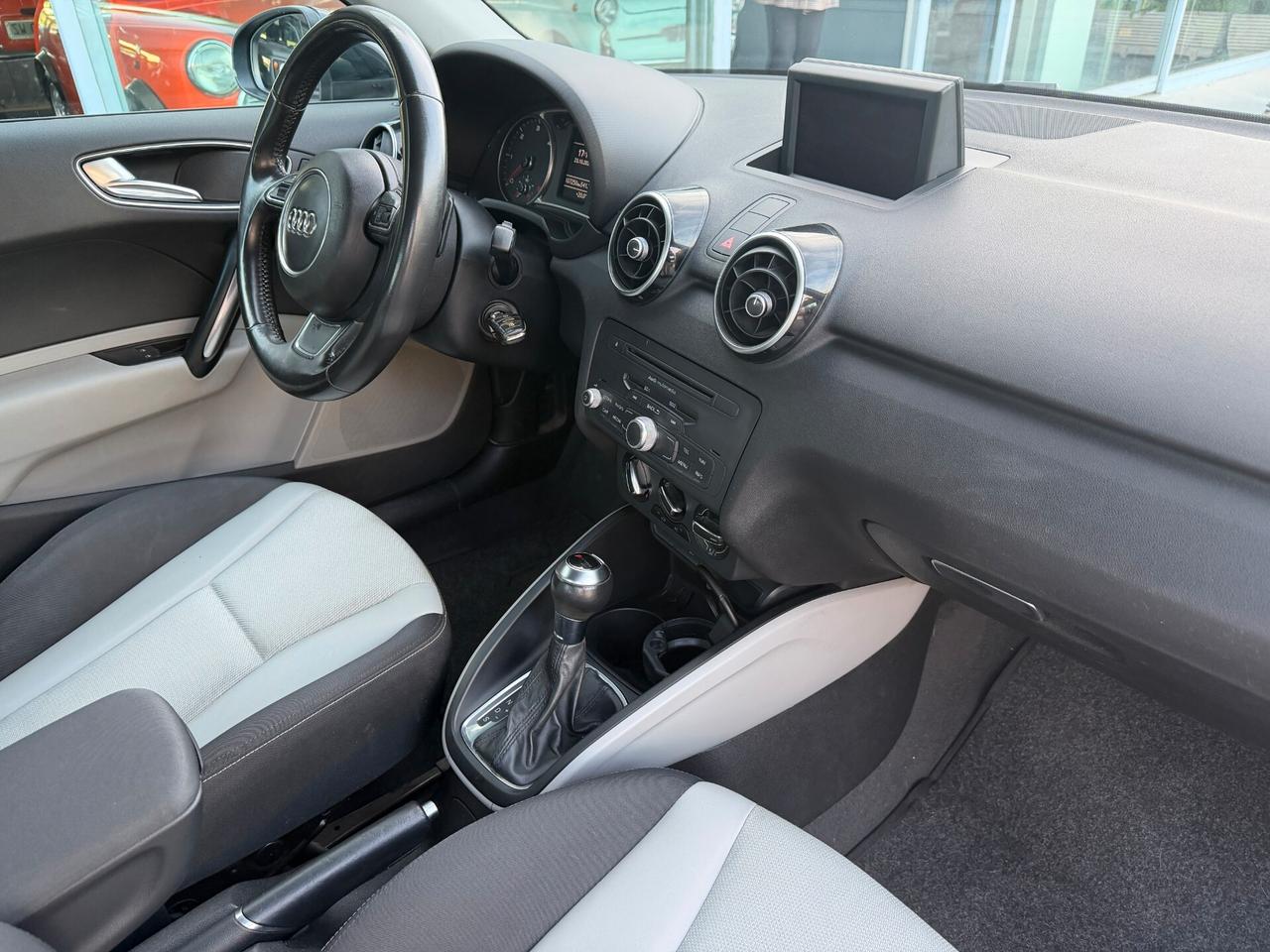 Audi A1 1.6 TDI S tronic Ambition
