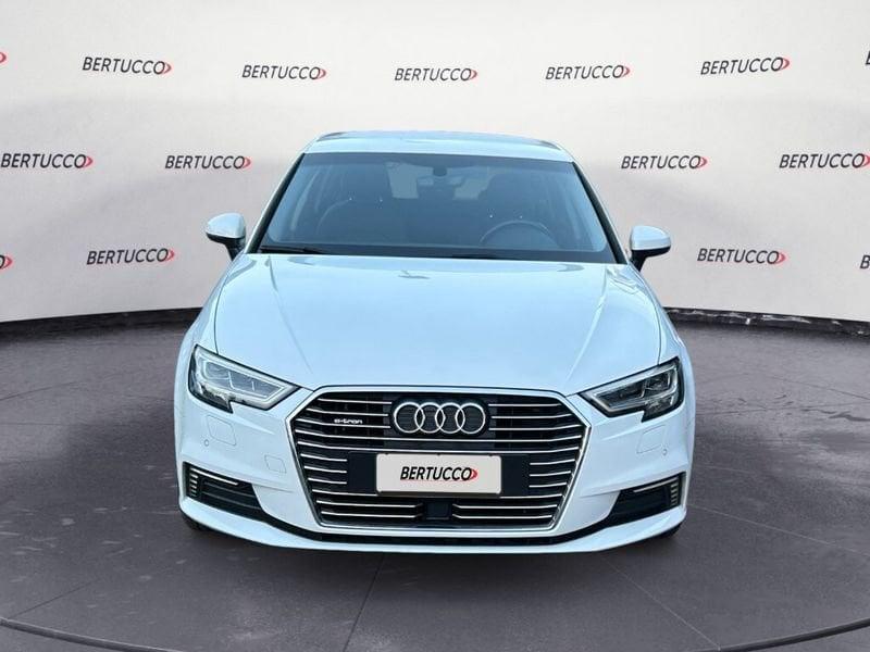 Audi A3 Sportback e-tron A3 SPB 40 e-tron S tronic