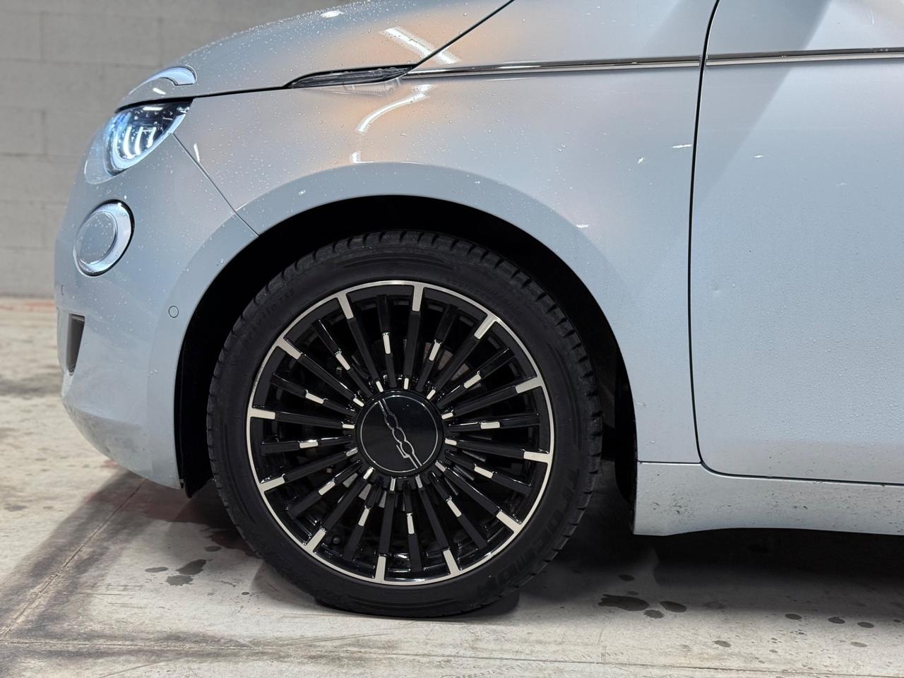 Fiat 500 500e 42 kWh La Prima - AUTO FULL