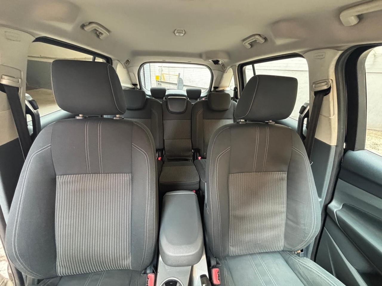 FORD C-MAX TDCi 1.6 - 7 POSTI