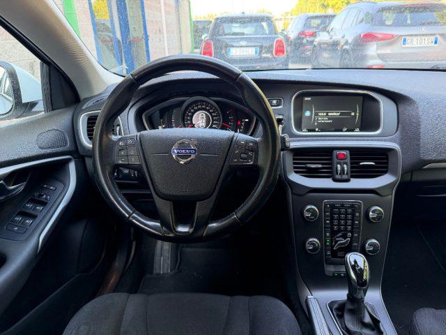 VOLVO V40 1.6 D2 114CV KINETIK POWERSHIT CAMBIO AUTOMATICO