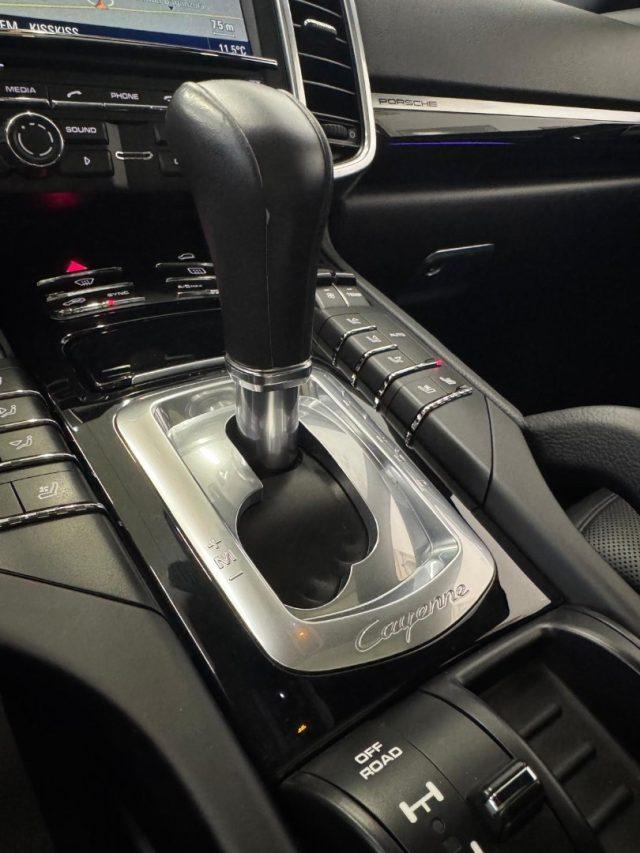 PORSCHE Cayenne 3.0 Diesel //TETTO//SPORT CHRNO//21