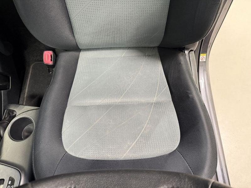 Toyota iQ iQ 1.0 Lounge (high) CVT