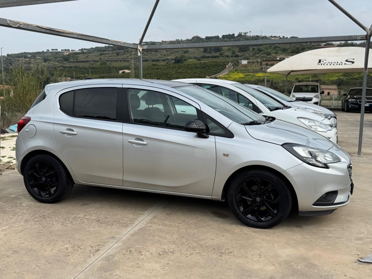 Opel Corsa 1.2 5 porte