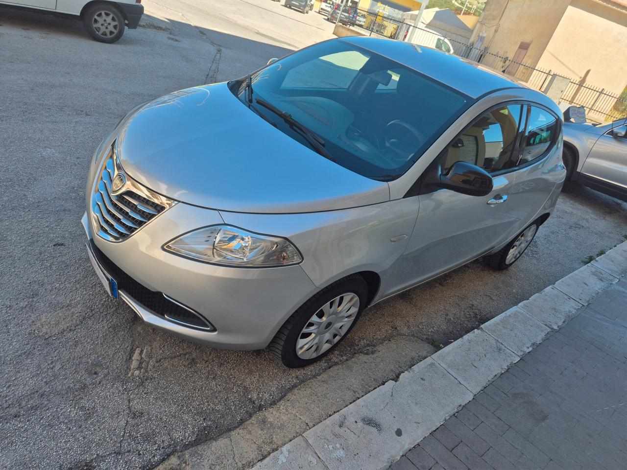 LANCIA YPSILON 1.2 BENZINA 70 CV ANNO 2015 KM 110000 CERT