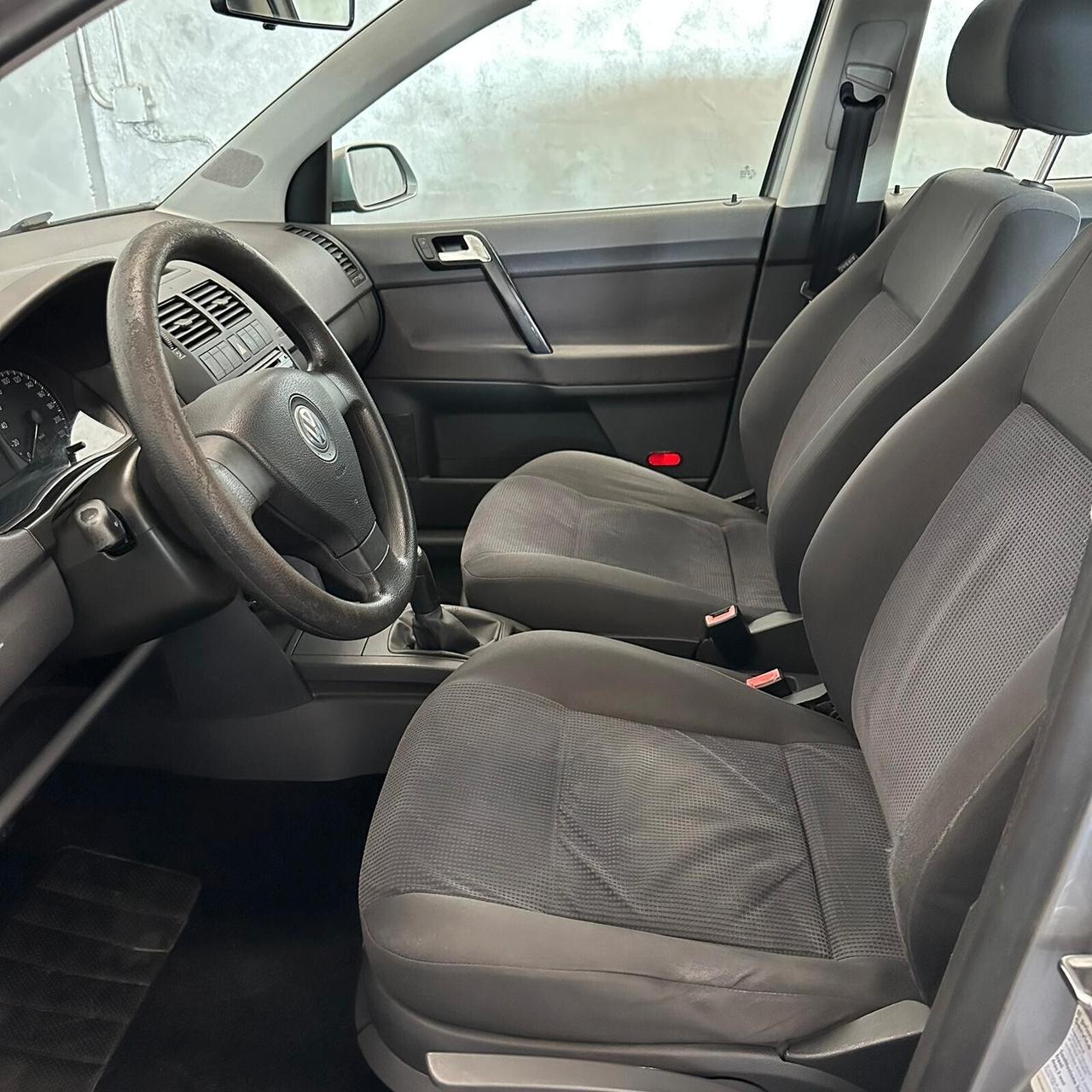 Volkswagen Polo 1.4/80CV 16V 5p. Sportline