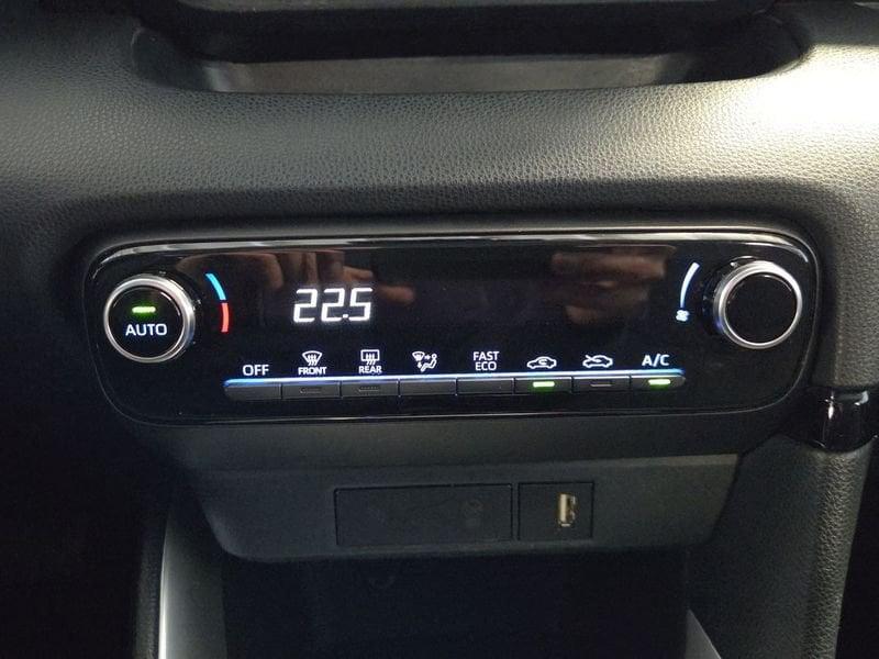Toyota Yaris 4ª serie 1.5 Hybrid 5 porte Trend