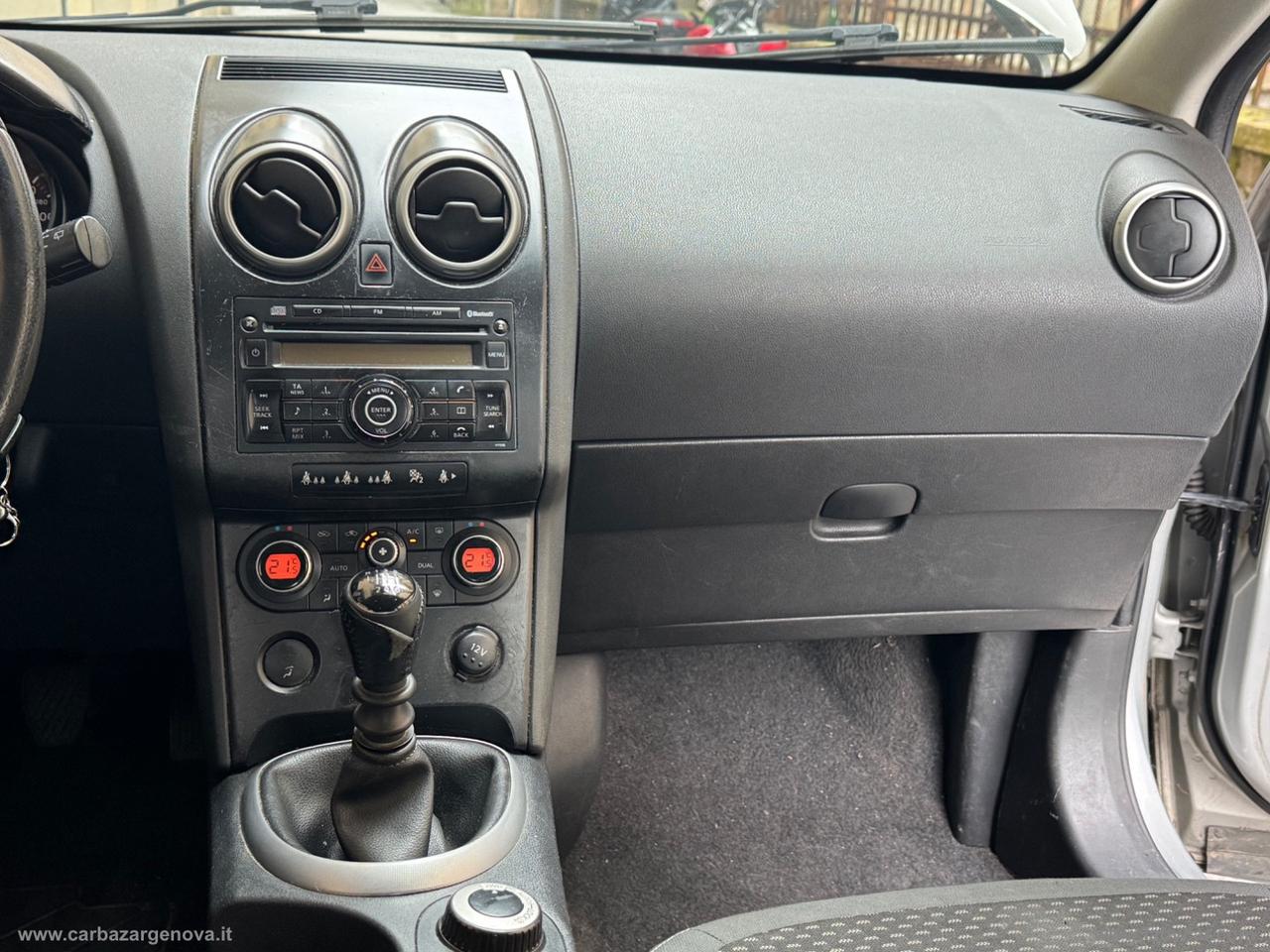 NISSAN Qashqai 2.0 4WD Tekna
