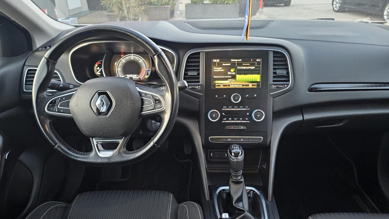 Renault Megane Mégane dCi 8V 110 CV EDC Energy Bose