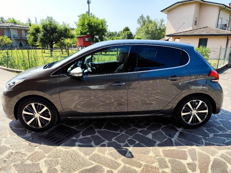 PEUGEOT 208 1° serie PureTech 82 5 porte Allure