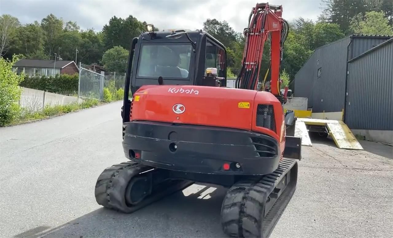 Kubota KX080-4,