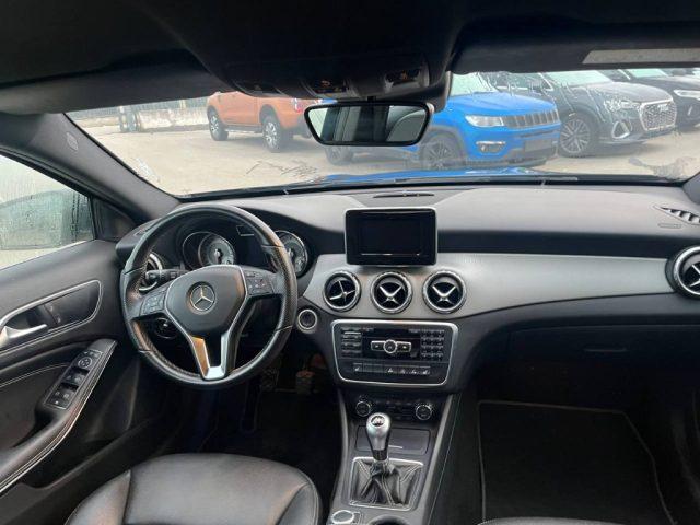 MERCEDES-BENZ GLA 200 d Premium