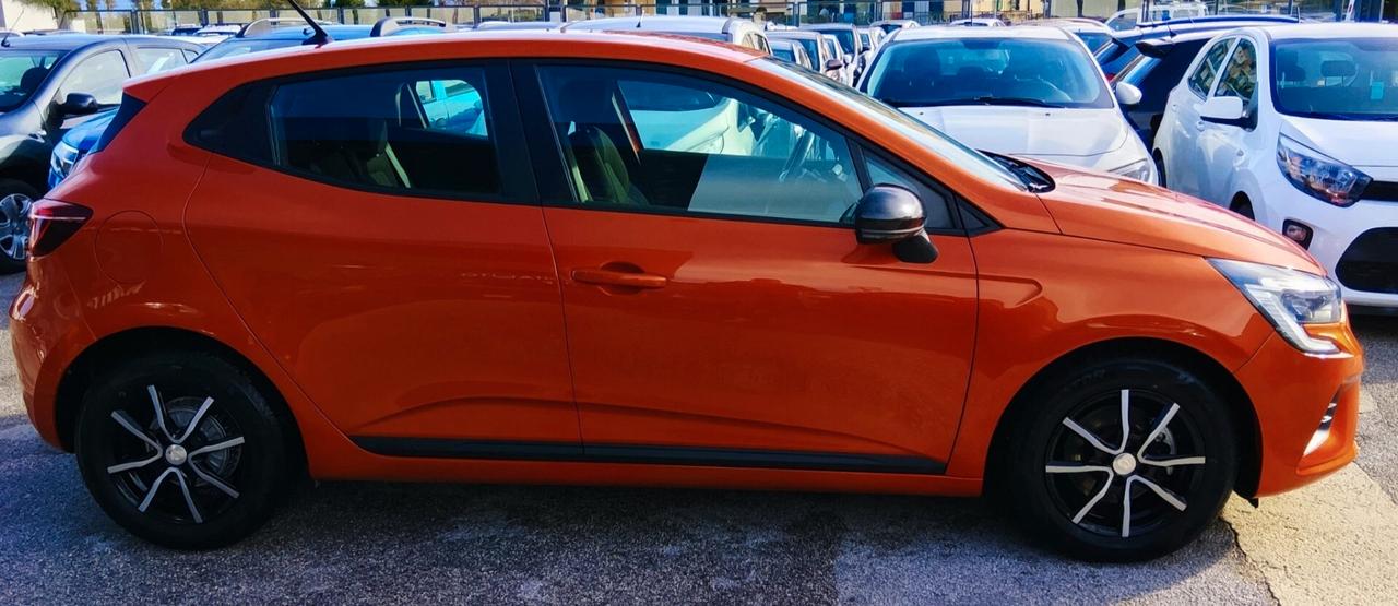 Renault Clio GPL Techno (SENZA BUSTA PAGA)