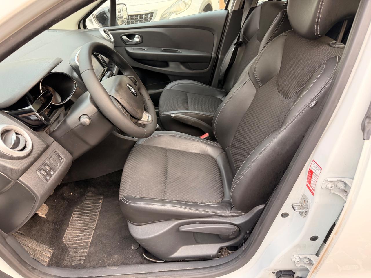 Renault Clio Sporter dCi 8V 90 CV Moschino Life