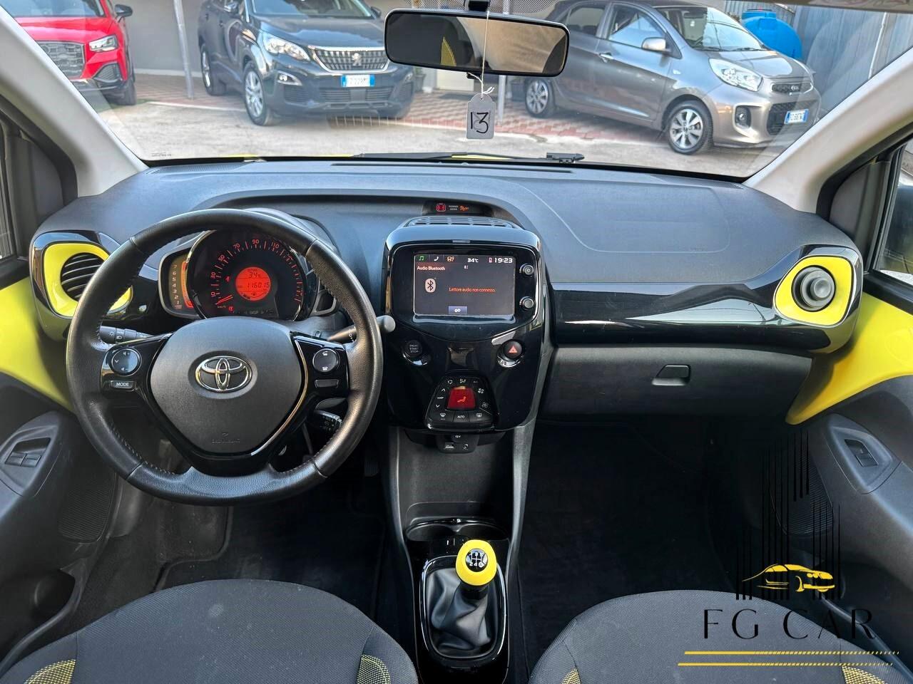 Toyota Aygo 1.0 VVT-i 69 CV 5 porte x-BLACK GPL 10/2016