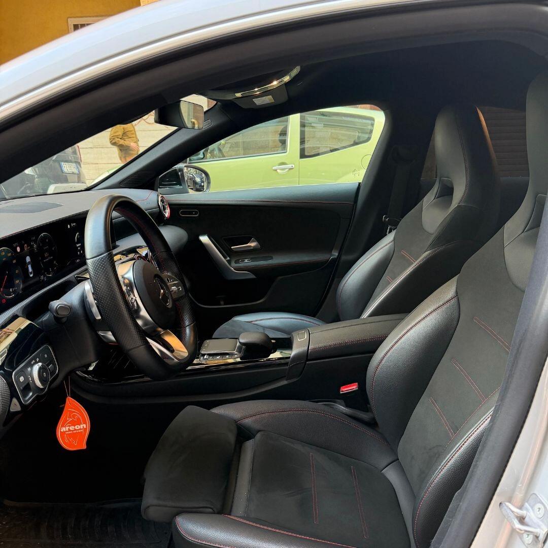 Mercedes CLA 200 d Automatic 4Matic Premium