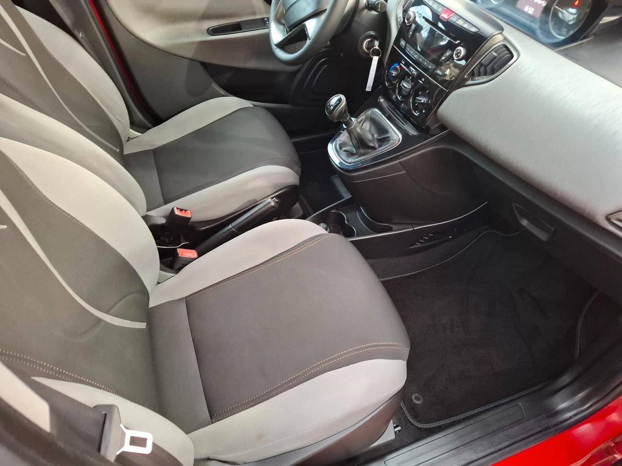 Lancia Ypsilon 1.3 MJT 16V 95 CV 5 porte S&S Elefantino