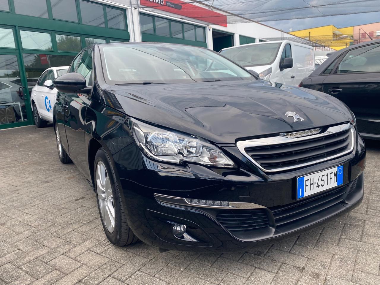 Peugeot 308 BlueHDi 120 S&S EAT6 Business
