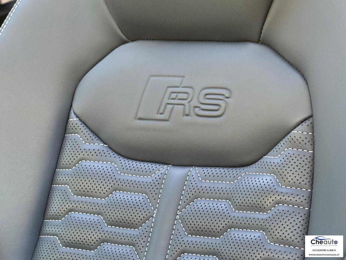 AUDI - RSQ8 - RS Q8 TFSI V8 quattro tiptr. Performance