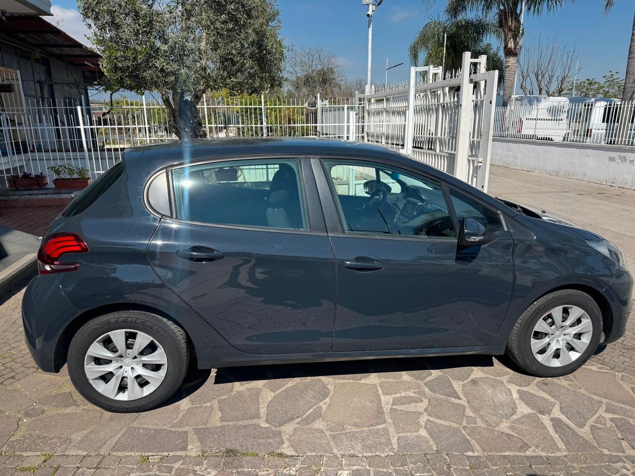 Peugeot 208 BlueHDi 75 5 porte Mix