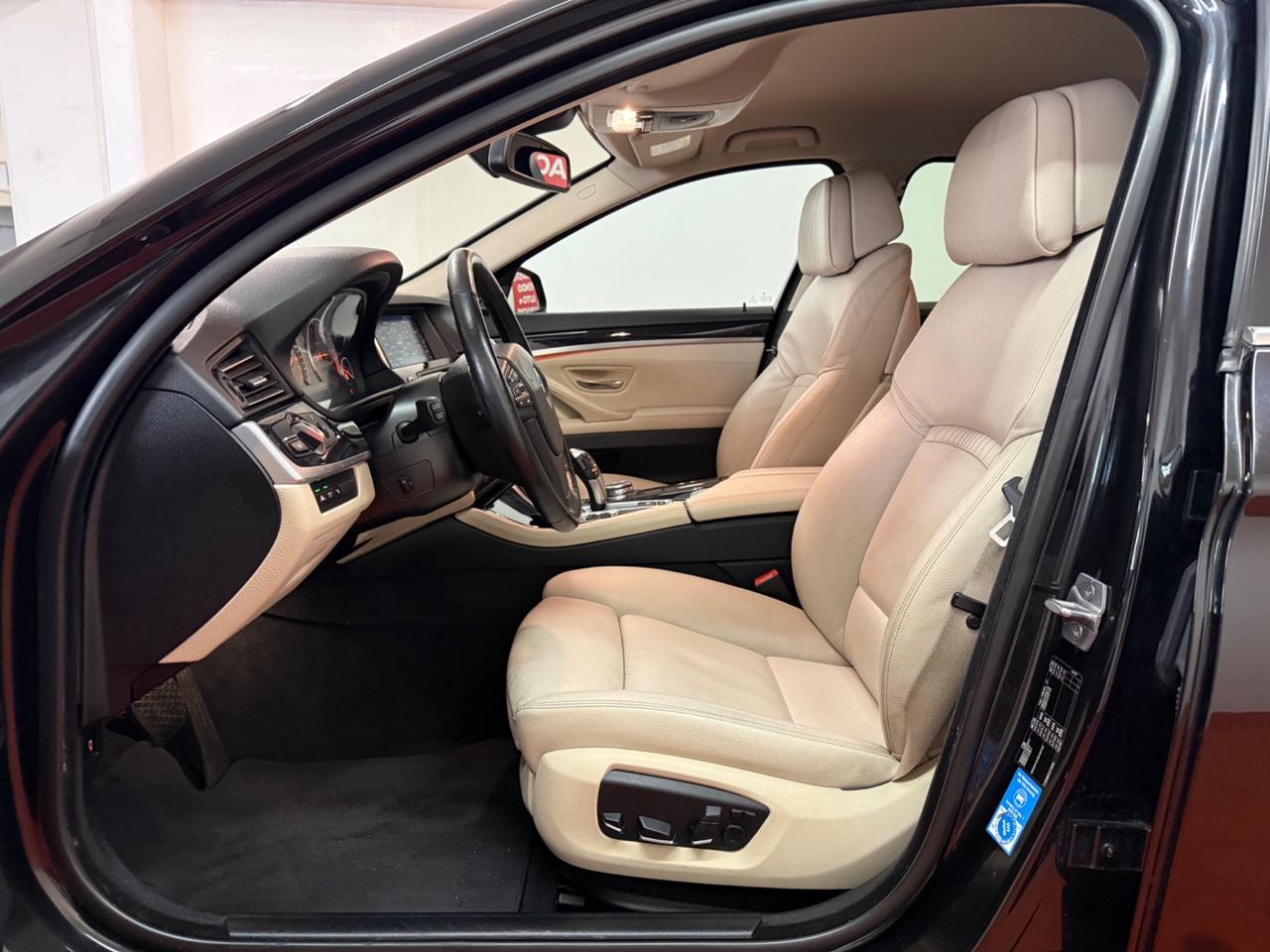 Bmw 520 520d xDrive Luxury turing