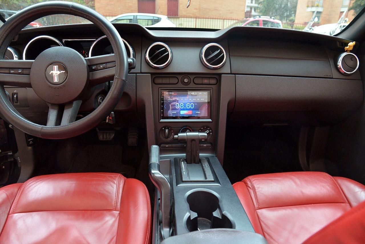 Ford Mustang 4.0 V6 cabrio a Firenze