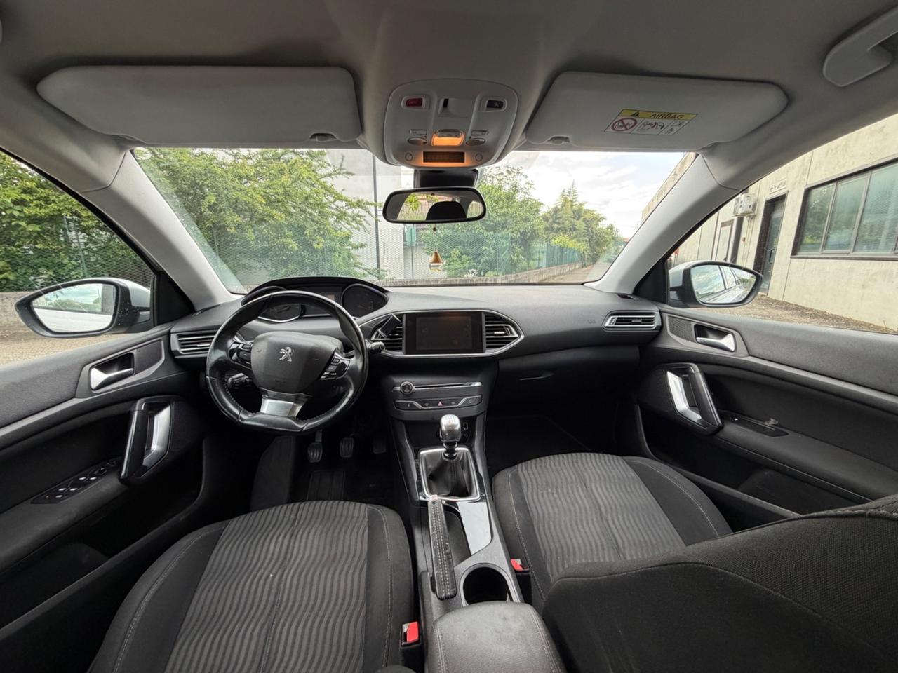 Peugeot 308 BlueHDi 120 S&S EAT6 SW Active