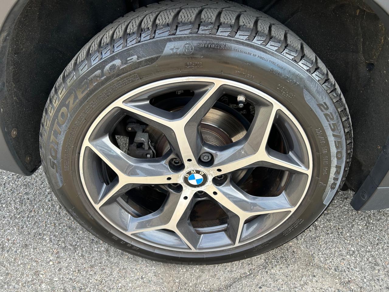 Bmw X1 xDrive18d X-LINE