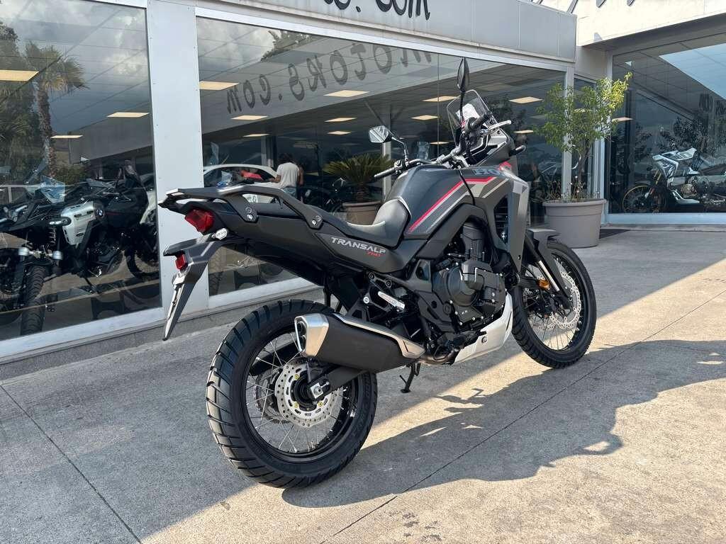 Honda XL 750 Transalp IN ANTEPRIMA My 2026