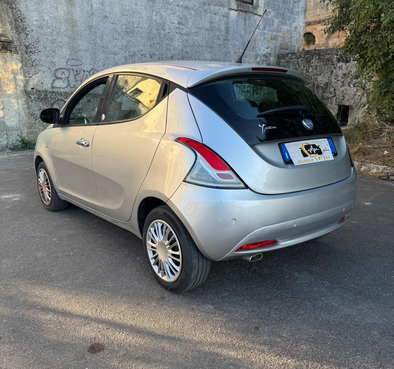 Lancia Ypsilon 1.2 69 CV 5 porte GPL Ecochic Gold