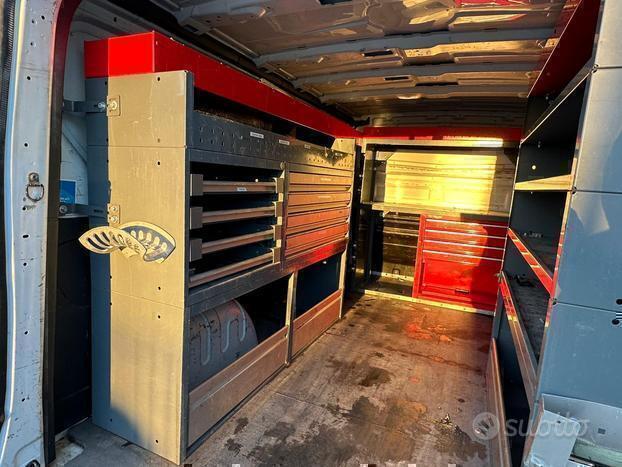 RENAULT TRAFIC CON OFFICINA MOBILE ANNO 11/2019 SUPER PREZZO!