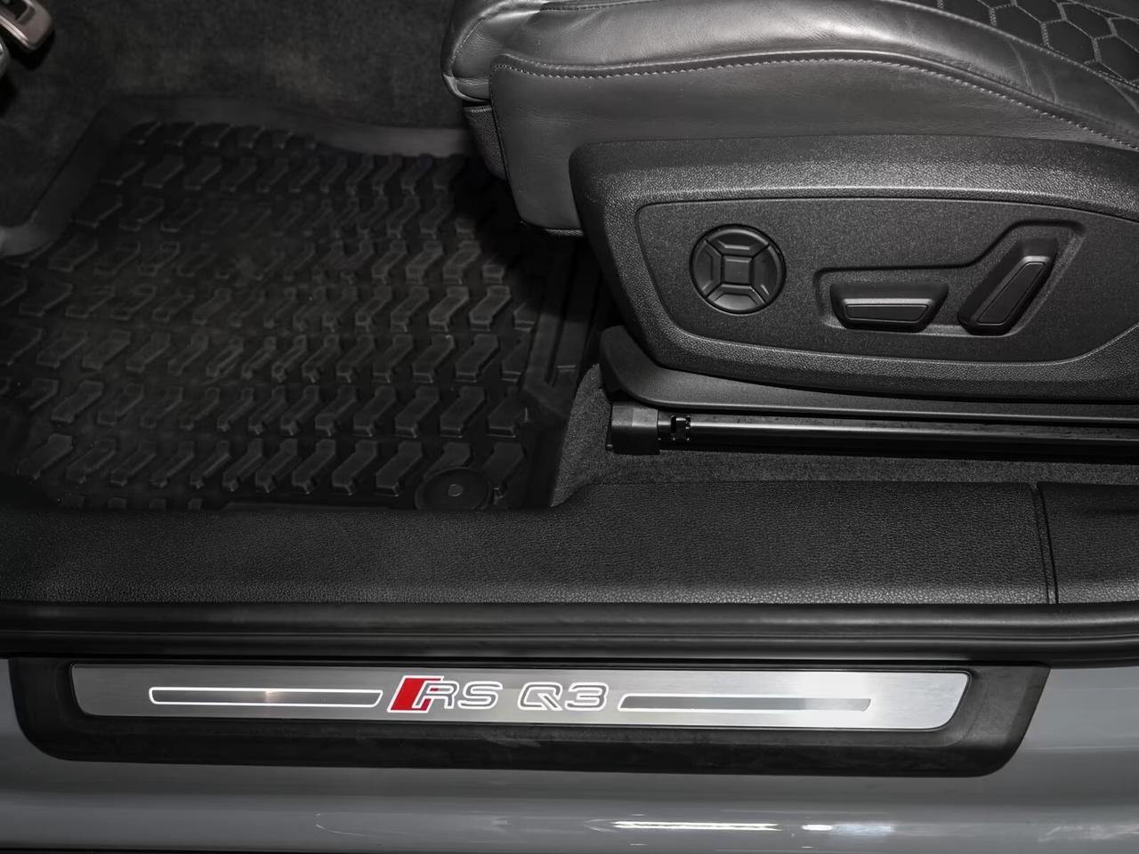 Audi RS Q3 RSQ3 SPORTBACK SEDILI B&O TELECAMERA CERCHI 21" MATRIX