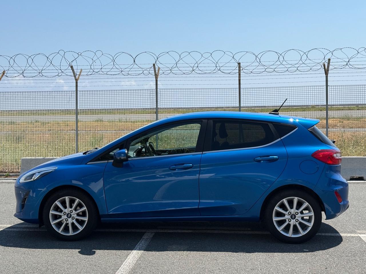Ford Fiesta 1.0 Ecoboost 95 CV-TITANIUM-PERMUTABILE
