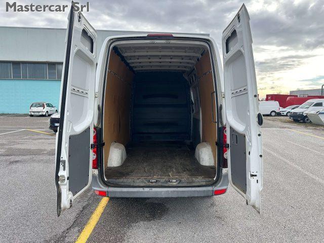 VOLKSWAGEN Crafter 2.0 TDI 80KW-TG. FM927CC
