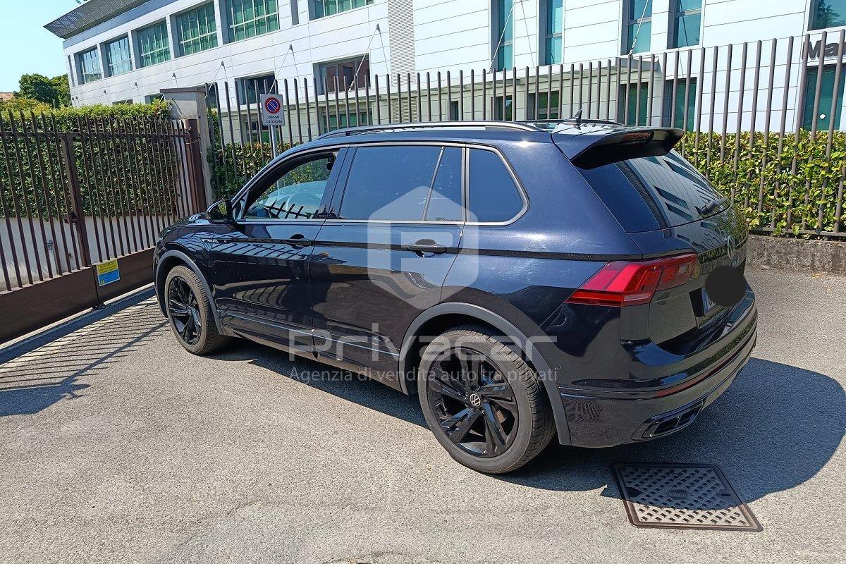 VOLKSWAGEN Tiguan 2.0 TDI 150 CV SCR DSG R-Line