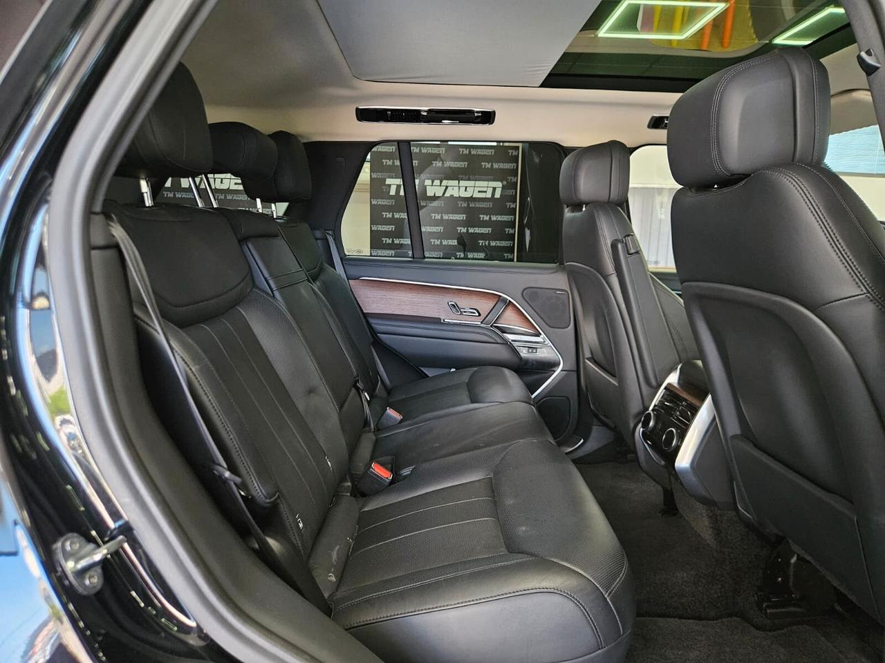 LAND ROVER RANGE ROVER 4.4 V8 HSE awd 530cv auto - IVA ESPOSTA