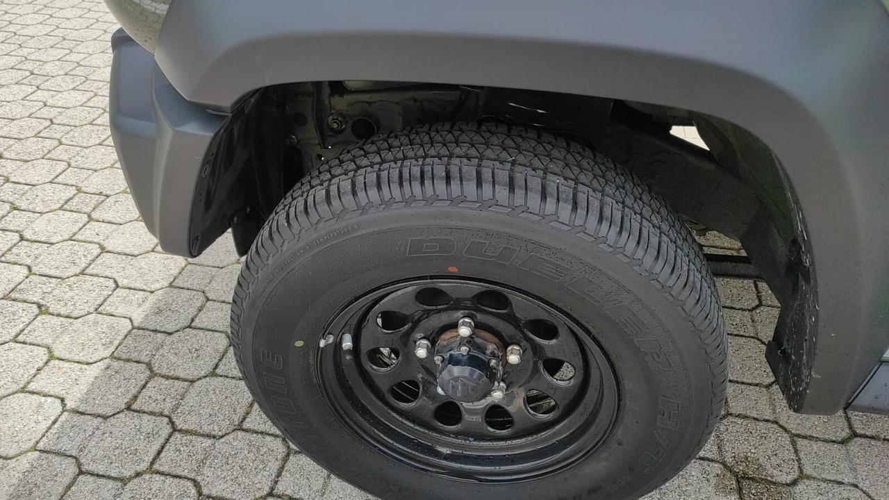SUZUKI JIMNY 1.5 BENZINA 102CV 4X4 GANCIO TRAINO