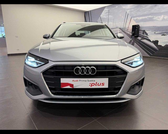 AUDI A4 Avant 30 TDI/136 CV S tronic Business Advanced