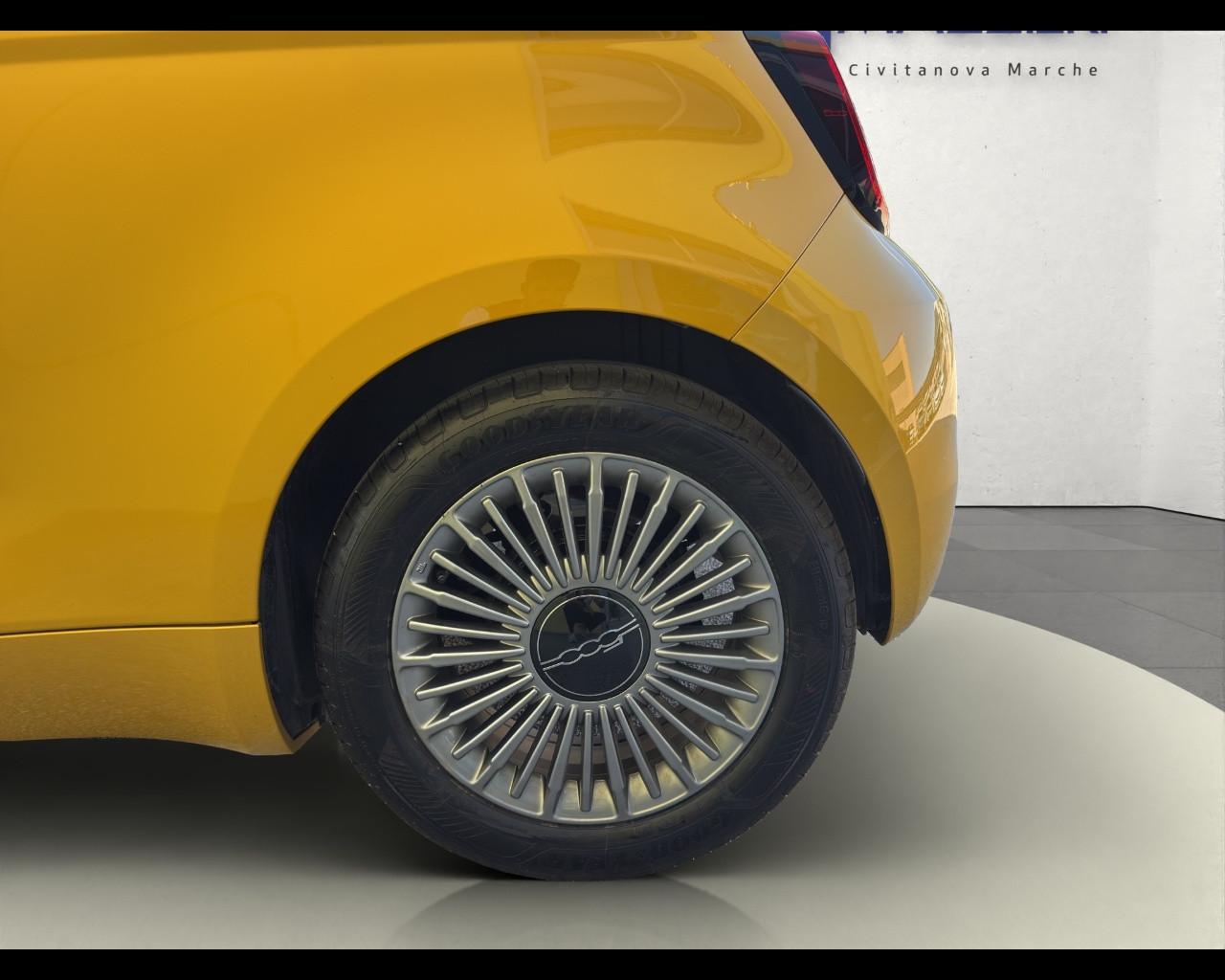 FIAT 500 (2020-->) - 500 Berlina Hybrid Torino