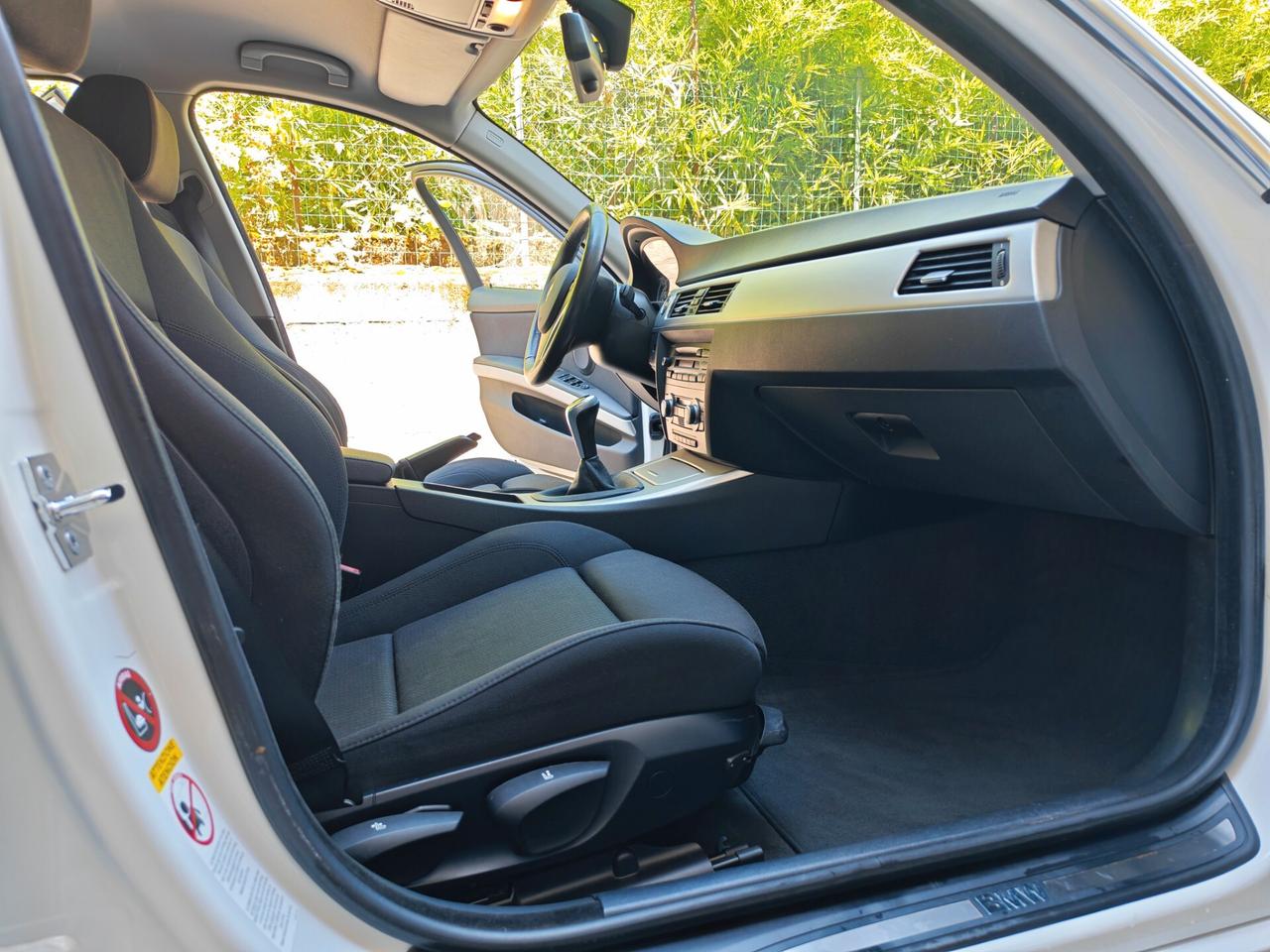 BMW 325i 3.0 BENZINA 218cv xDrive / Manuale